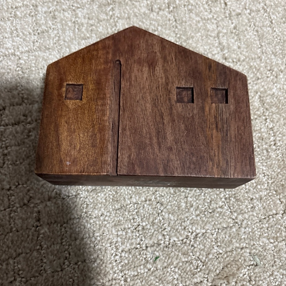 Modern farmhouse decorative piece 6x5x2